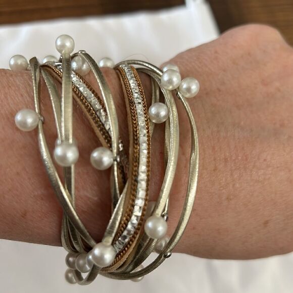 Brand new - wear as bracelet or choker - Picture 3 of 3